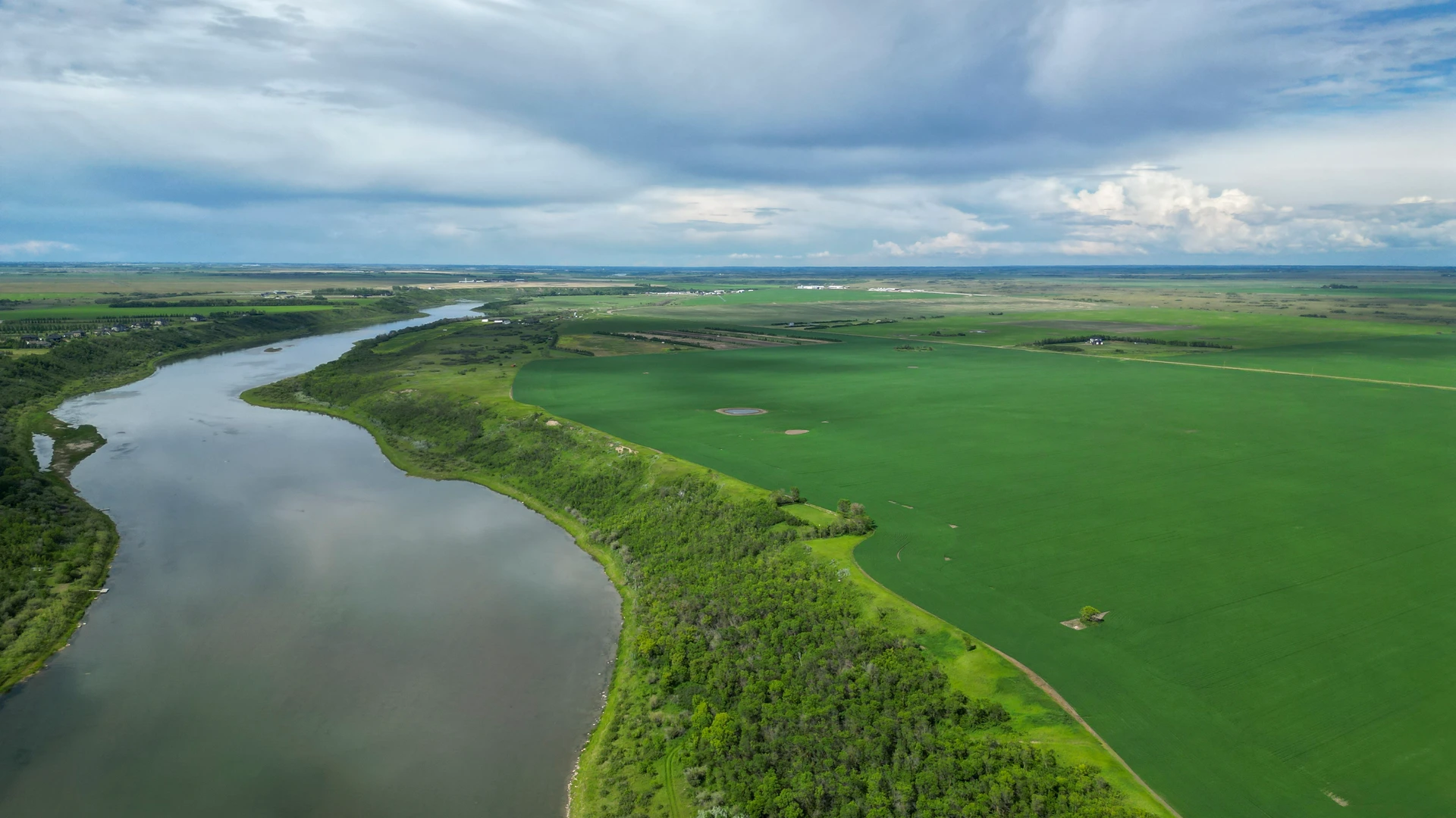 01 NH-04 & River (looking north)