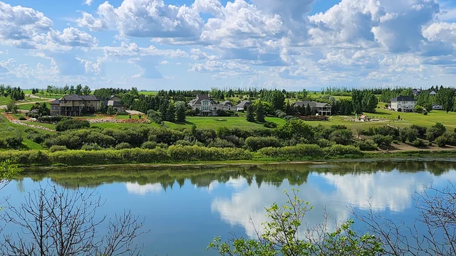 01 Riverview Cathedral Bluffs