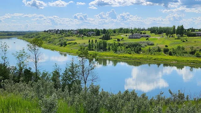 04 Riverview looking south