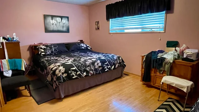 12 20240509_173234679_iOS