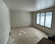 22b 20250110_193152484_iOS (Large)