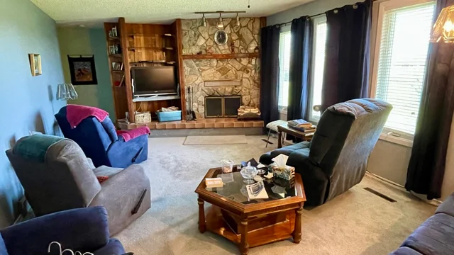 6 20240509_173429699_iOS