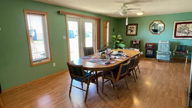 7 20240509_173929069_iOS