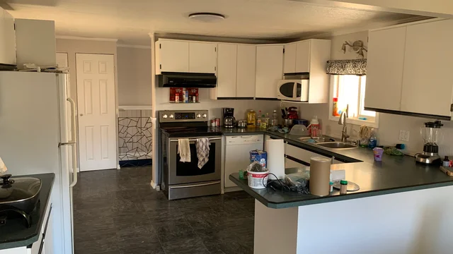 8. 70494389316__84B860A7-8625-4B69-927D-82CBD6E6DB78